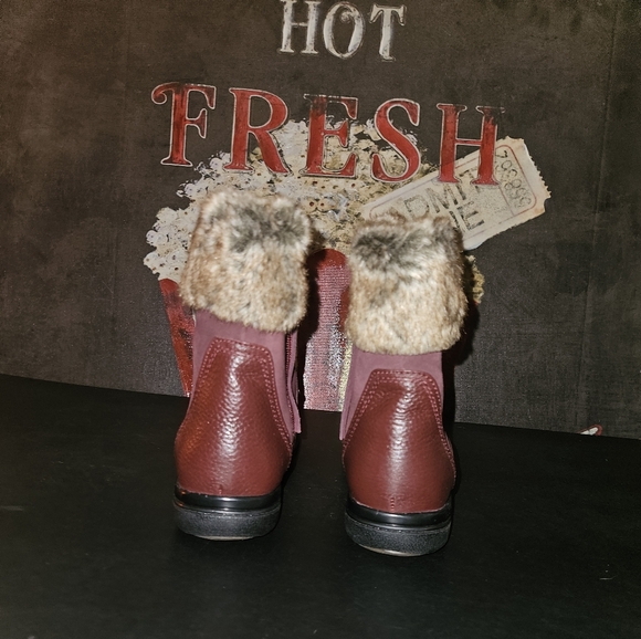 Fur suede Booties - Picture 6 of 7